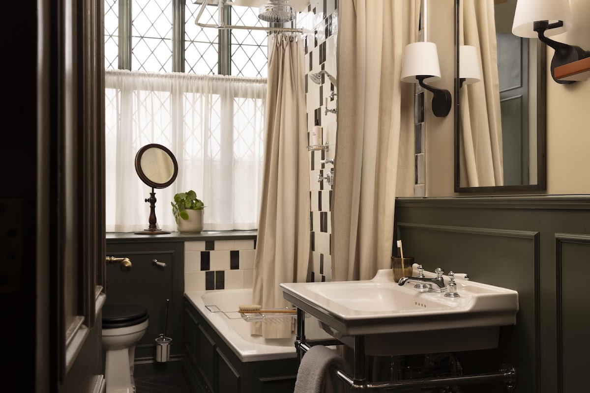 New Park Manor photo 2