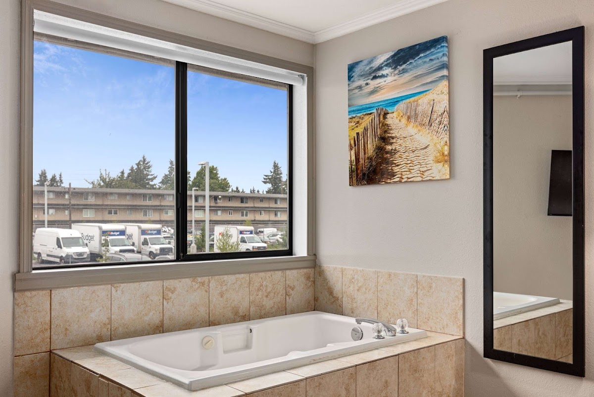Days Inn by Wyndham Lakewood South Tacoma photo 3