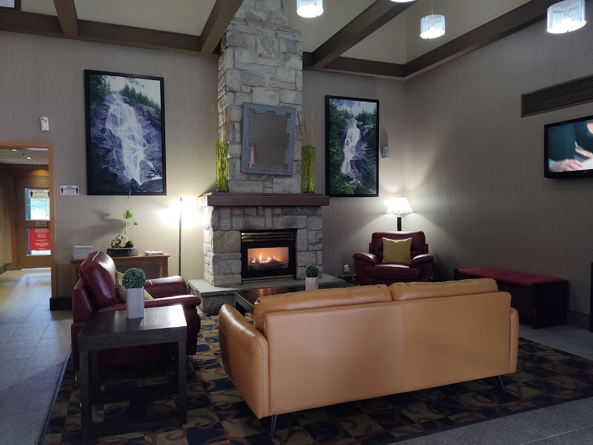 Mountain Retreat Hotel & Suites