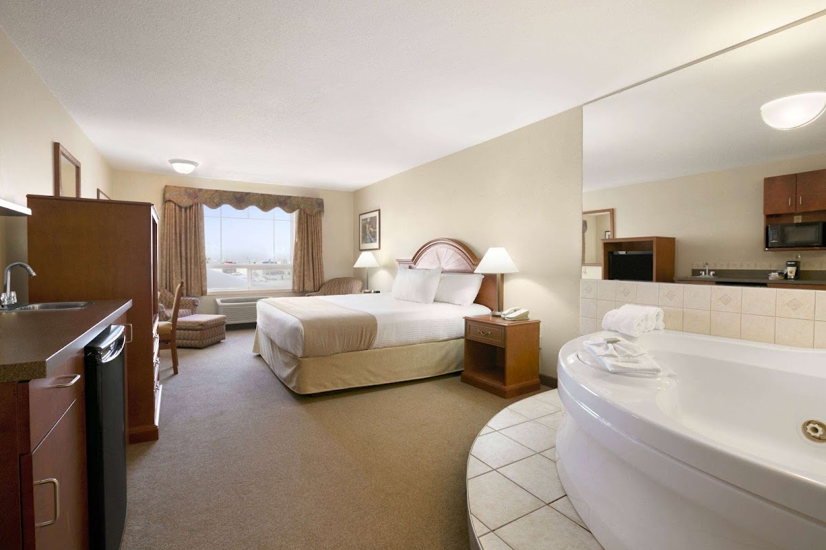 Super 8 by Wyndham High Level AB photo 2