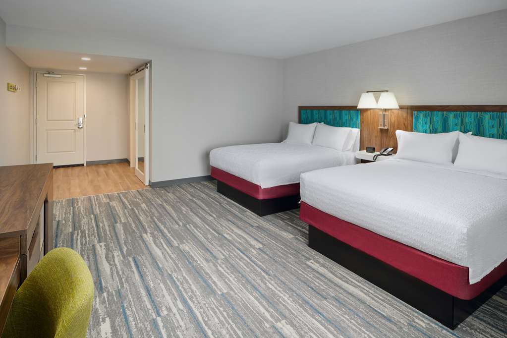 Hampton Inn Towson photo 2