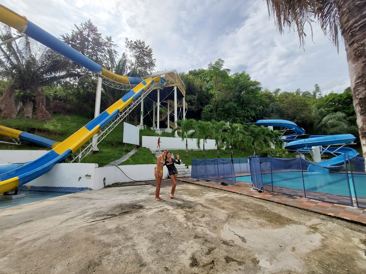 Parque Acuático El Cortijo