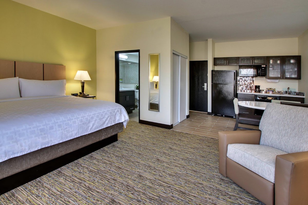Candlewood Suites Wichita East by IHG photo 2