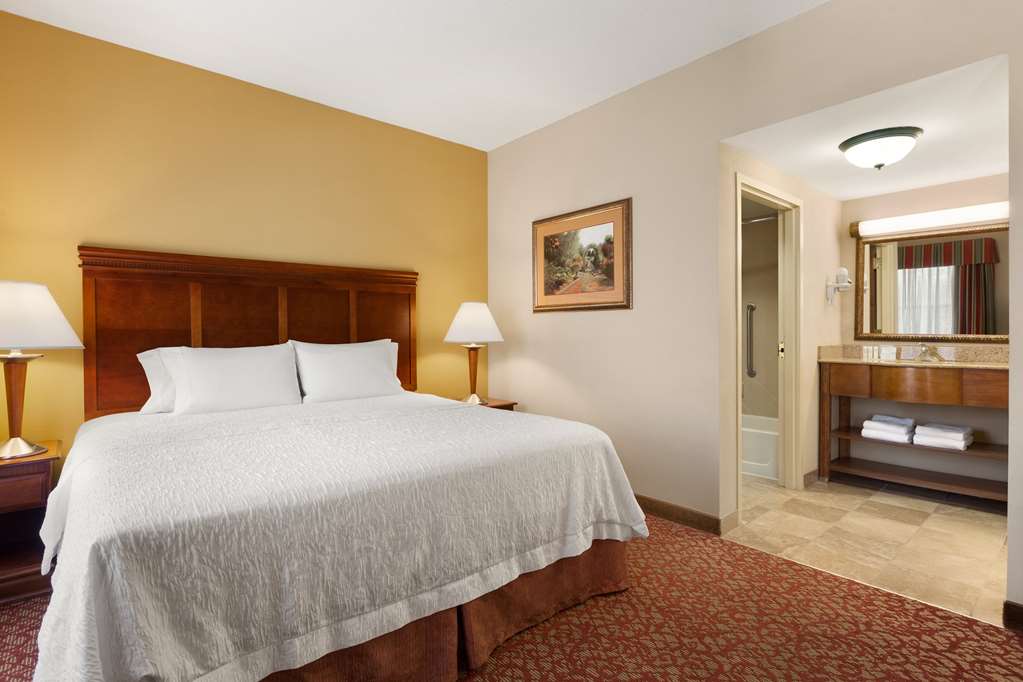 Hampton Inn & Suites Williamsburg Historic District photo 3