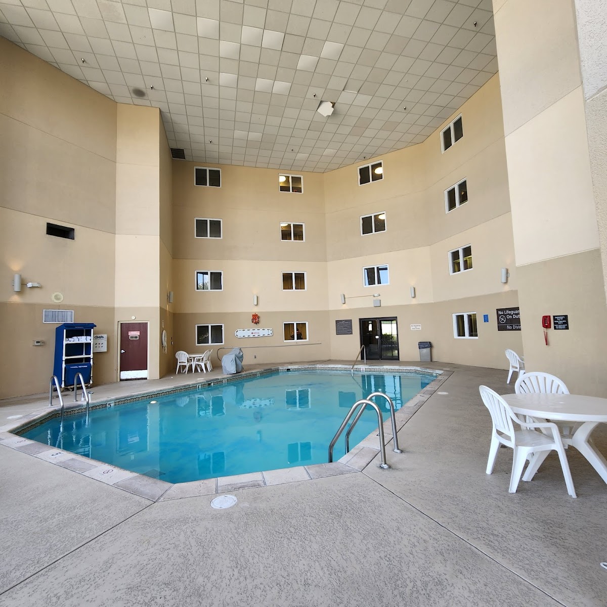 Hampton Inn Indianapolis-Ne/Castleton photo 3