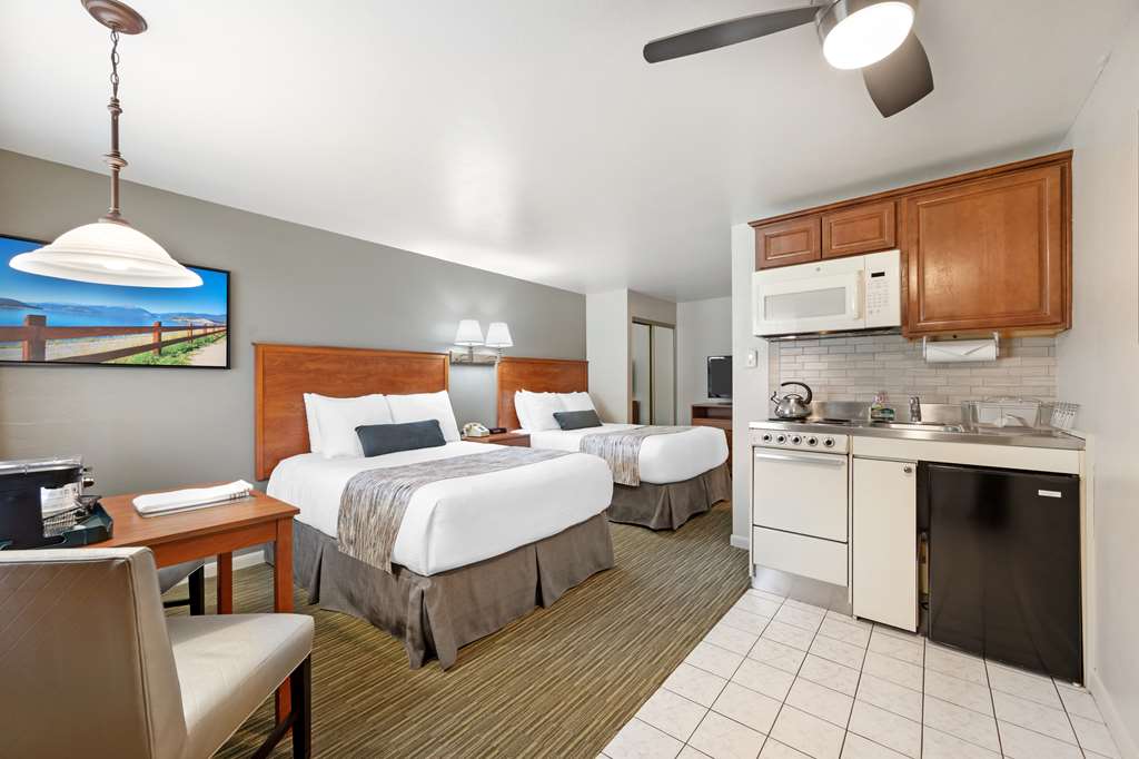Best Western Ptarmigan Lodge photo 2