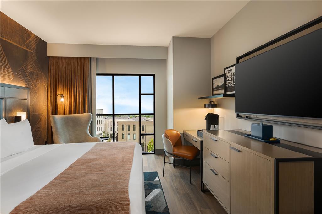 Hotel Avail Rogers, Tapestry Collection by Hilton photo 2