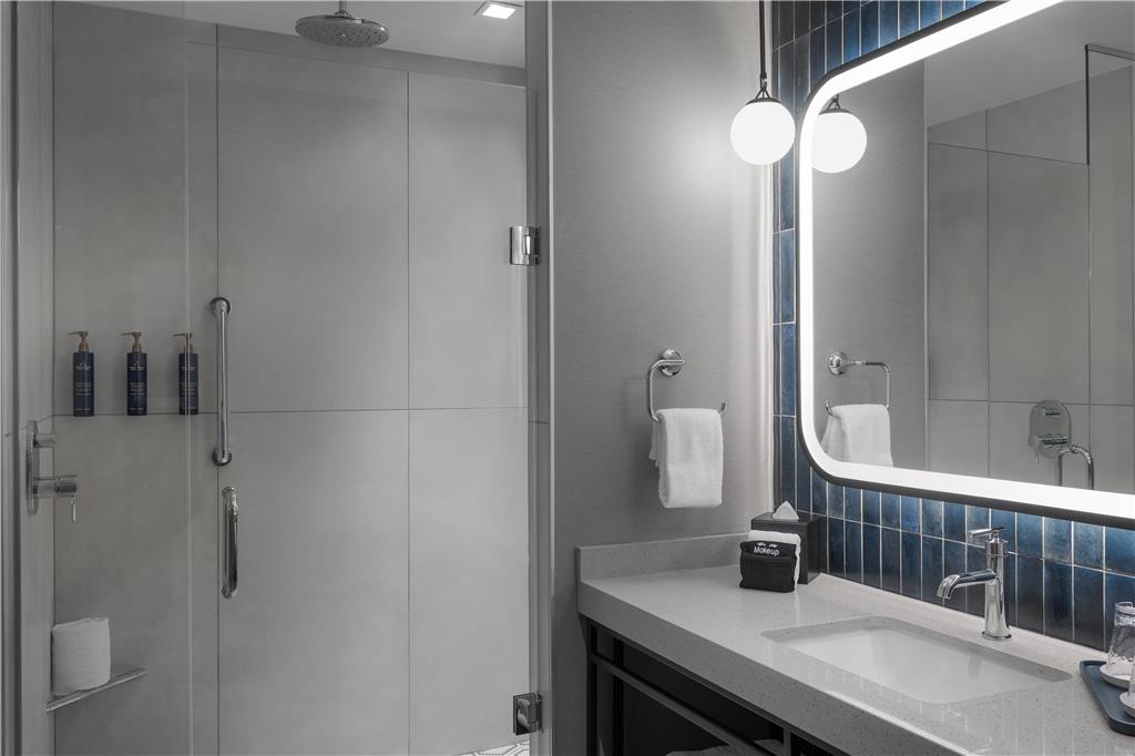 Hotel Avail Rogers, Tapestry Collection by Hilton photo 3