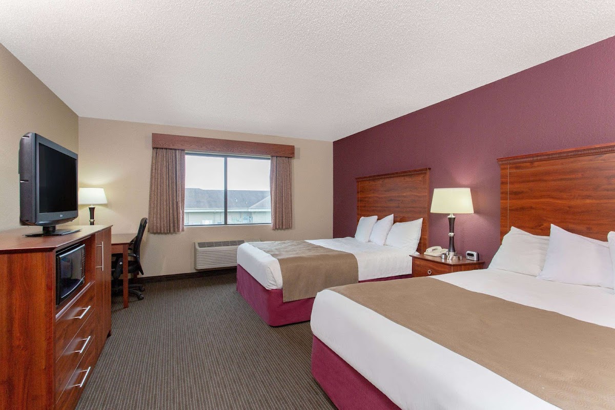 AmericInn by Wyndham New London photo 2