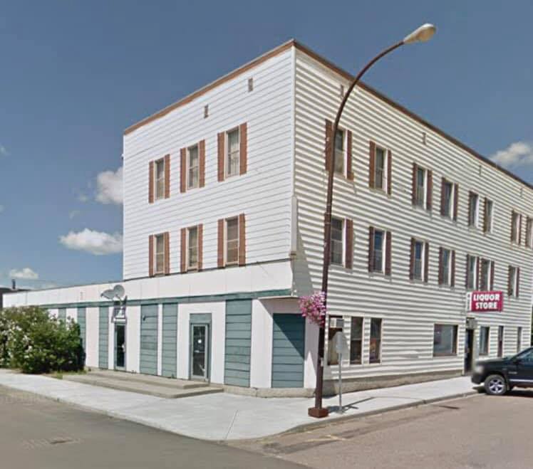 Two Hills Inn & Liquor Store