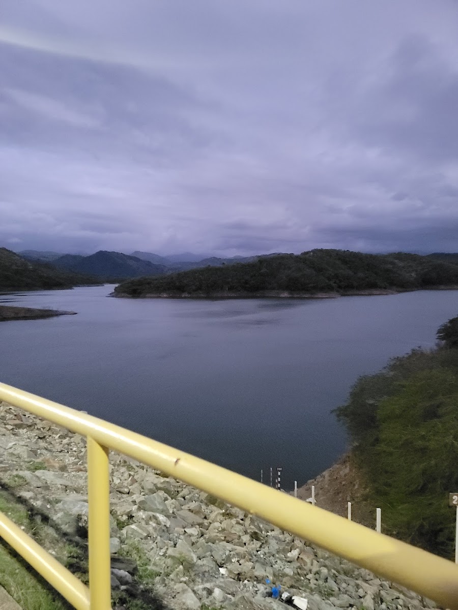 Contraembalse de Monción