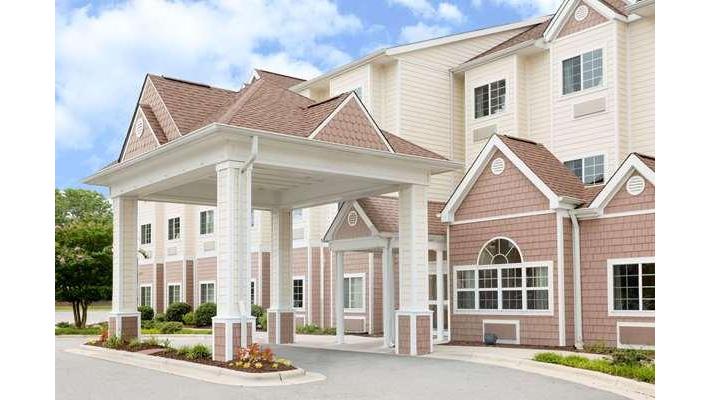 Microtel Inn & Suites by Wyndham Greenville/University Med
