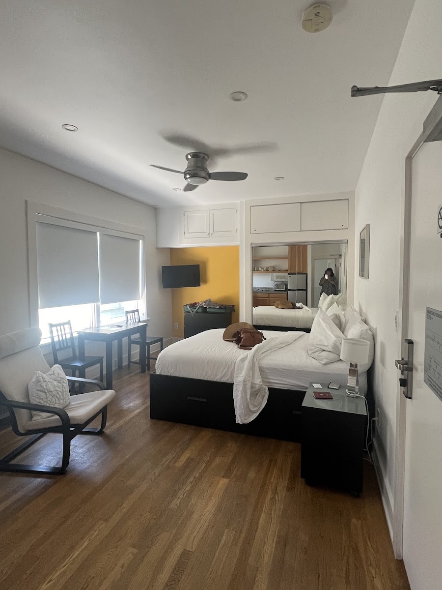 Venice Suites photo 2