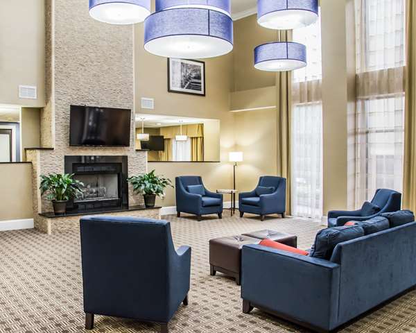 Comfort Suites University - Research Park photo 3
