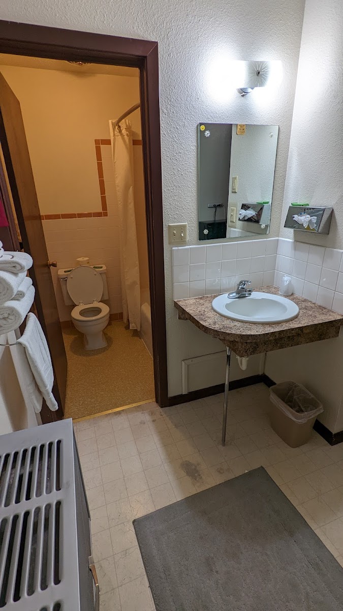 Crest-Vue Motel photo 2
