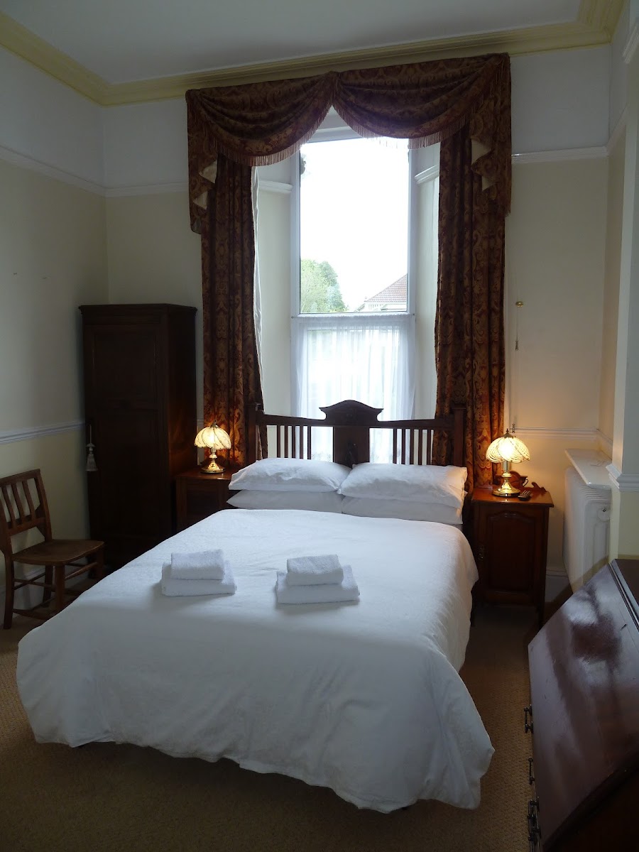 The Elms Guest House Bristol photo 2