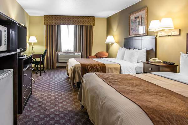 Quality Inn Defiance photo 2