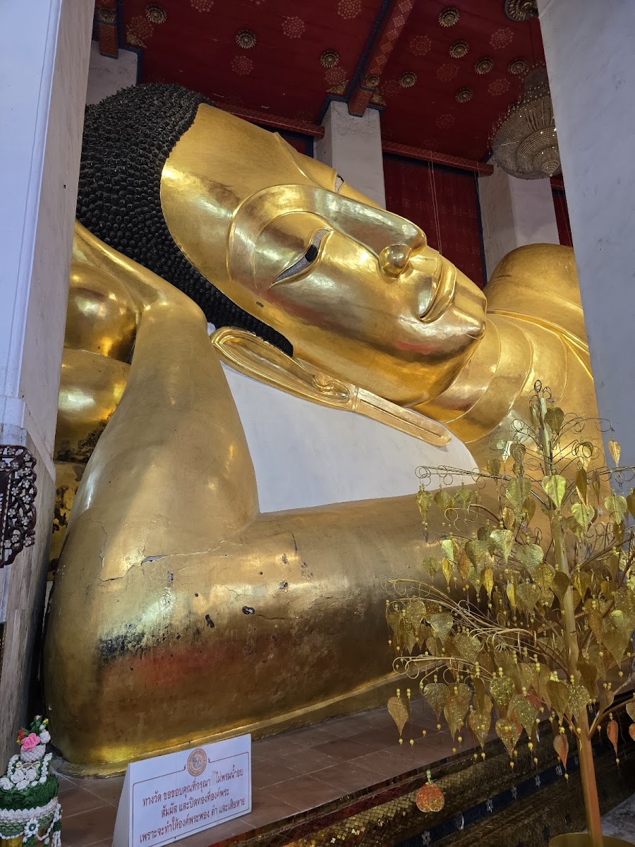 Wat Phra Non Chaksi Worawihan
