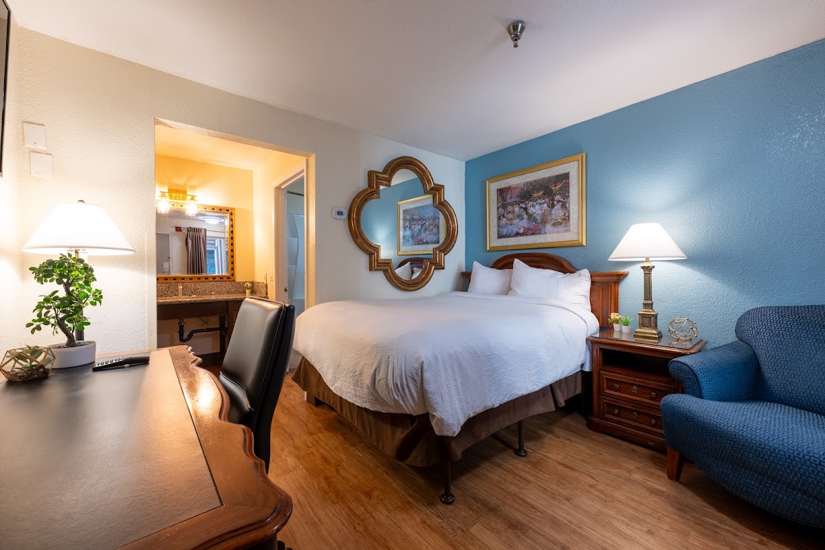 Sacramento Inn & Suites photo 3