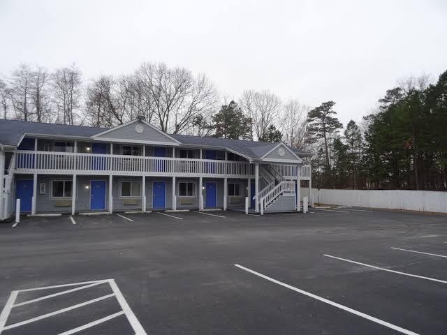 Village inn & suites