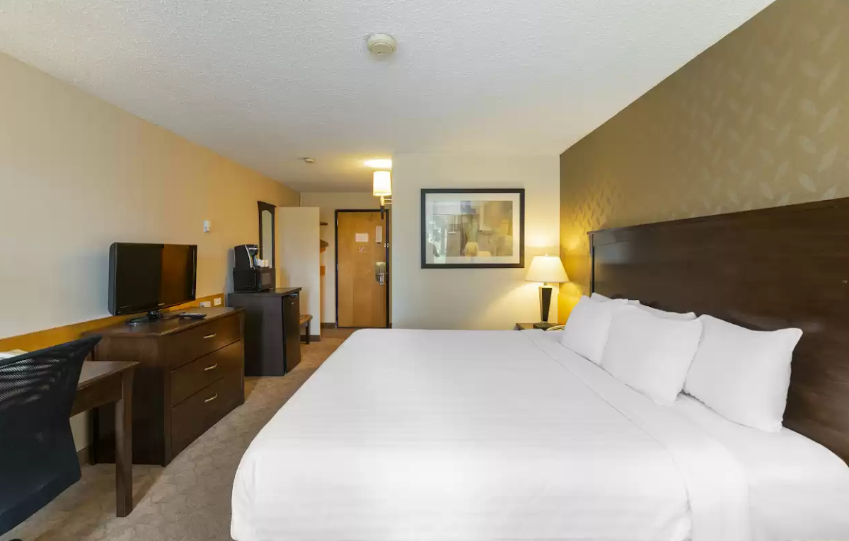 Prestige Riverside Lodge Quesnel