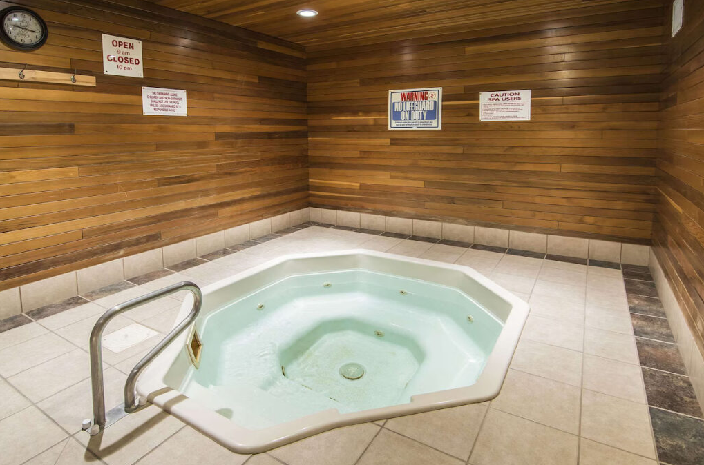 Prestige Riverside Lodge Quesnel photo 2