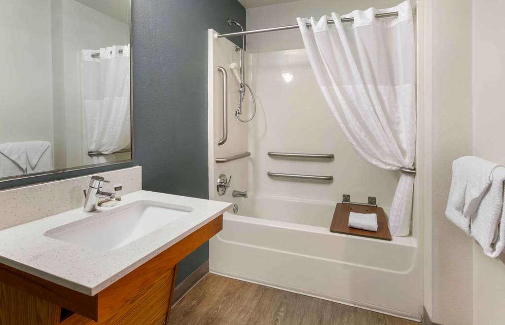 Extended Stay America Select Suites- Phoenix - North photo 3