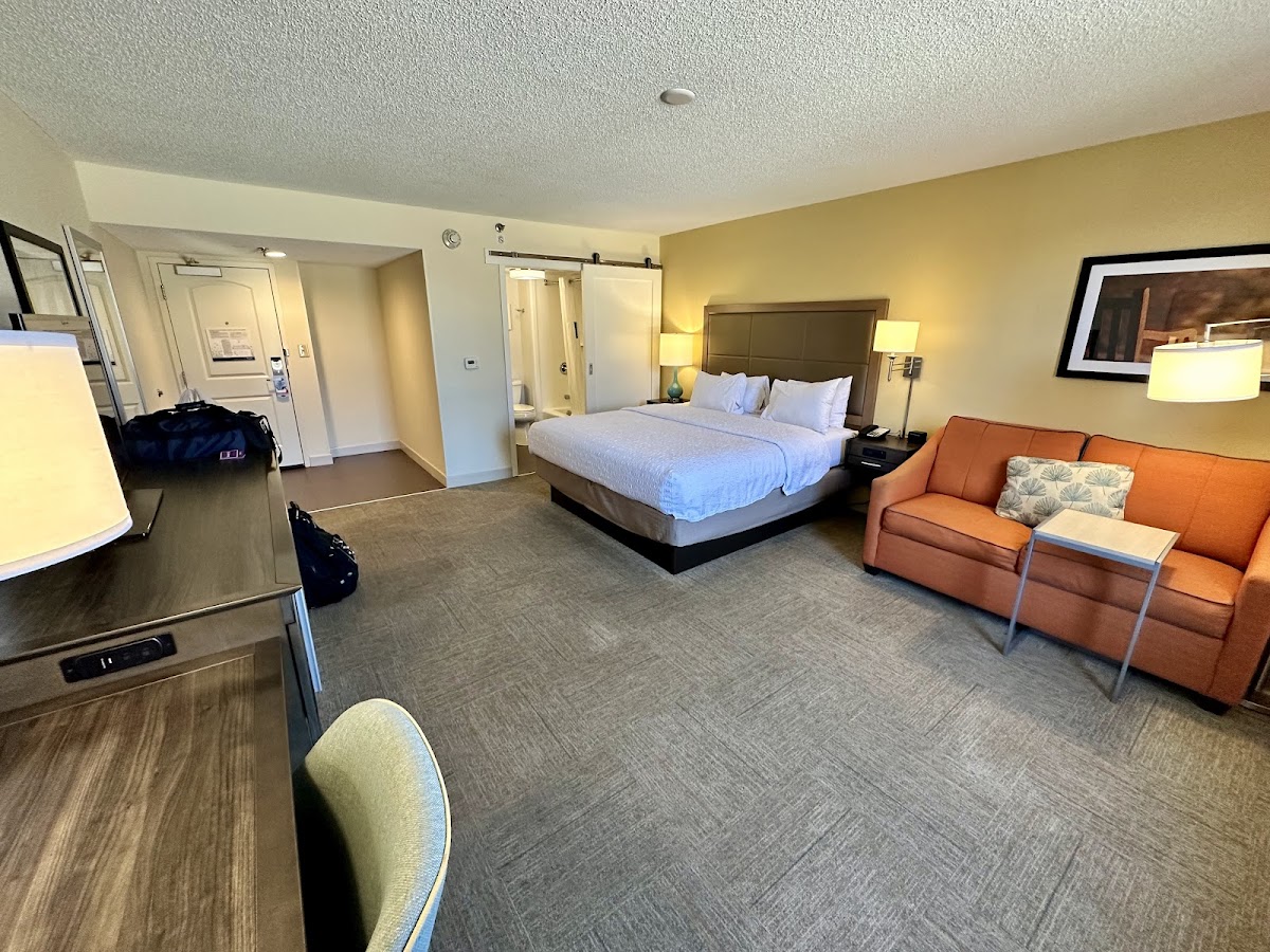 Hampton Inn Charlotte-North/Lake Norman photo 2