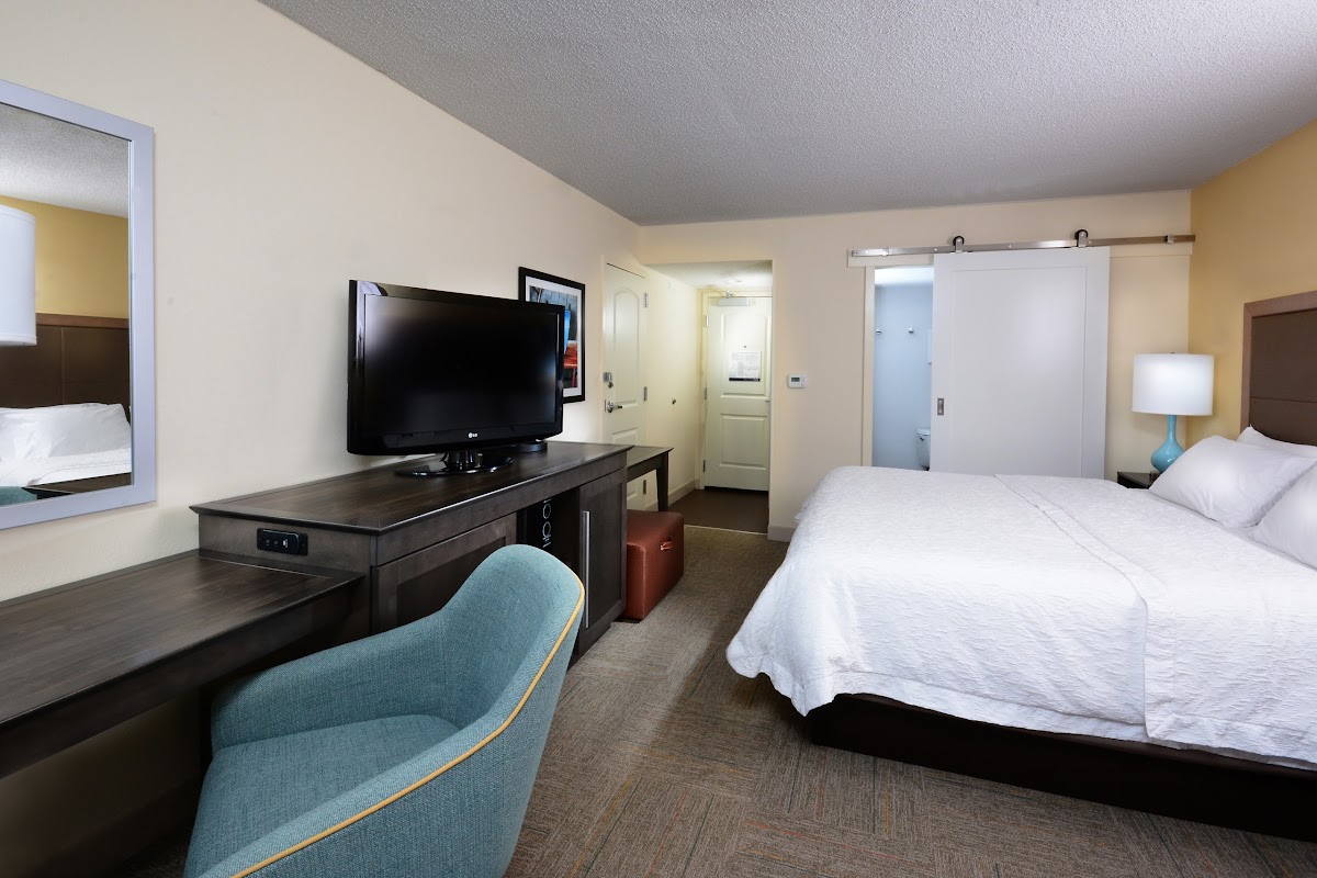 Hampton Inn Charlotte-North/Lake Norman photo 3