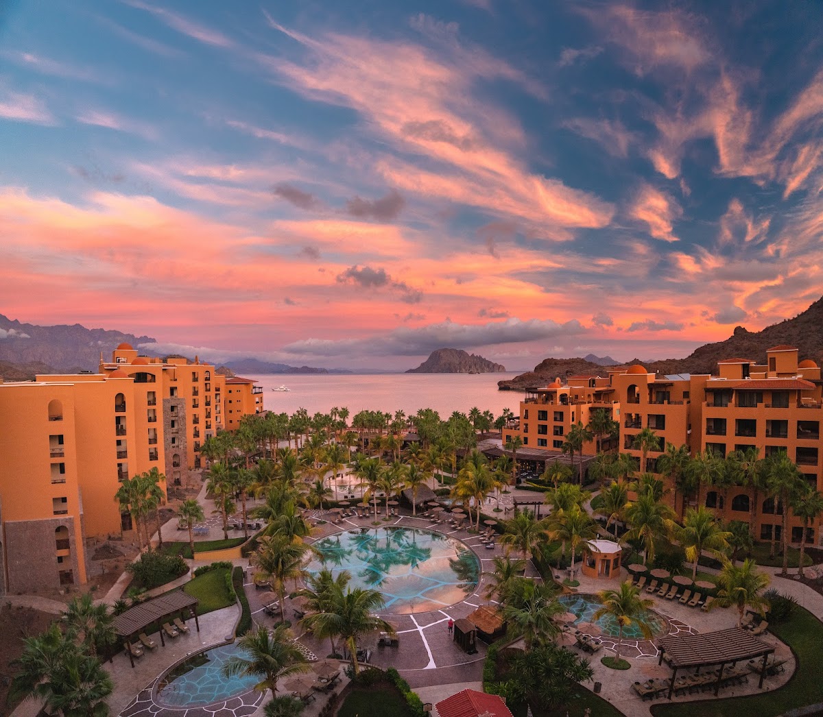Villa del Palmar at the Islands of Loreto by Danzante Bay