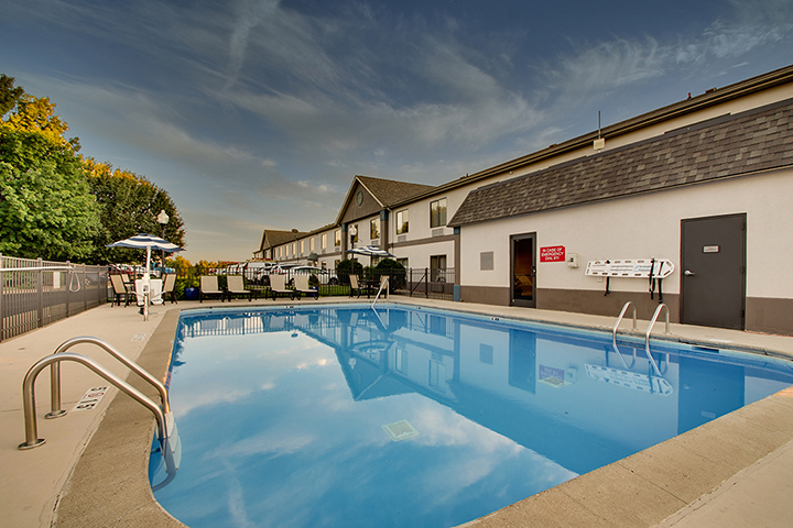 Greenfield Inn & Suites Owensboro, KY Airport photo 3