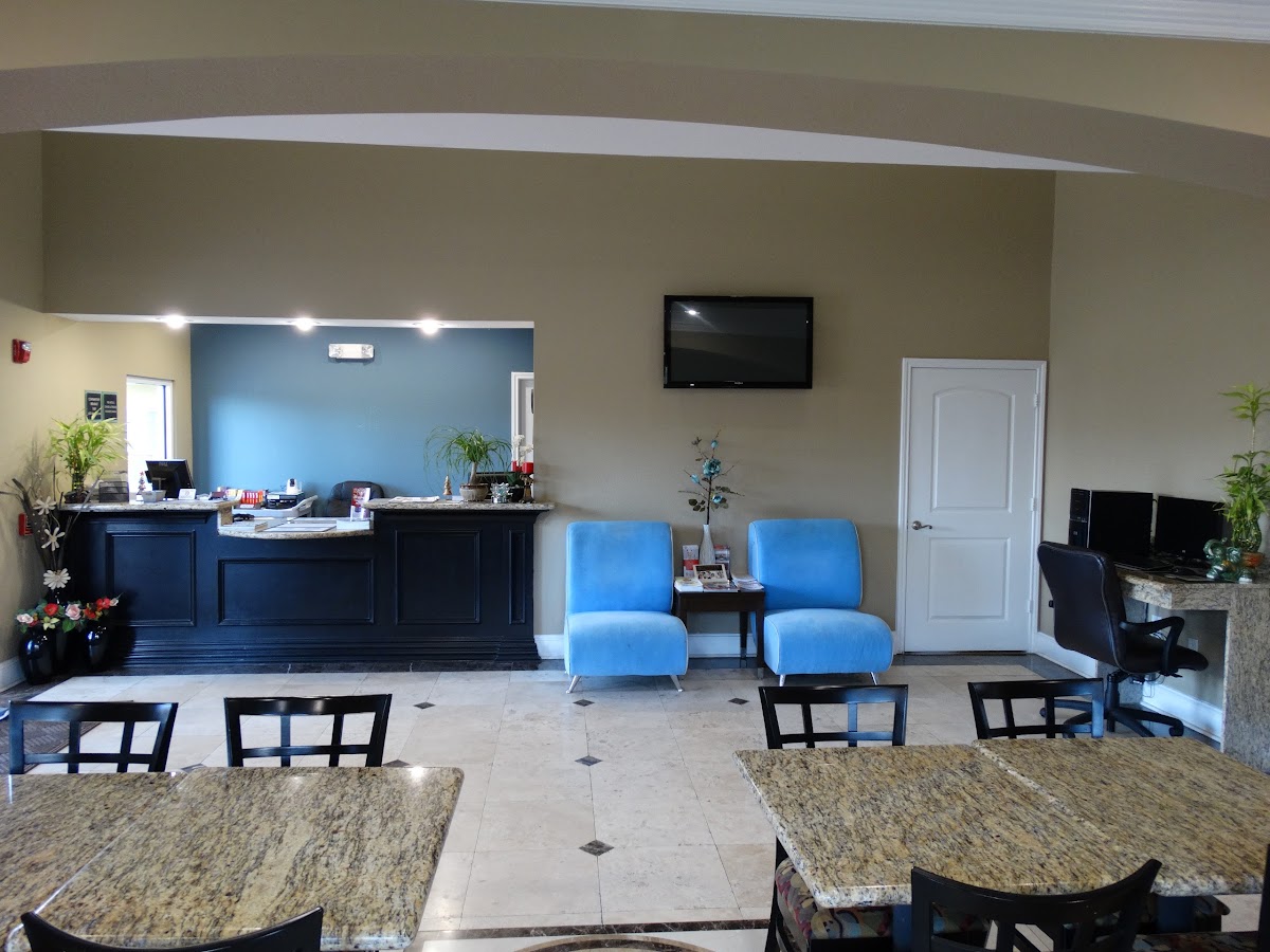 Regency Inn & Suites - Baytown photo 3