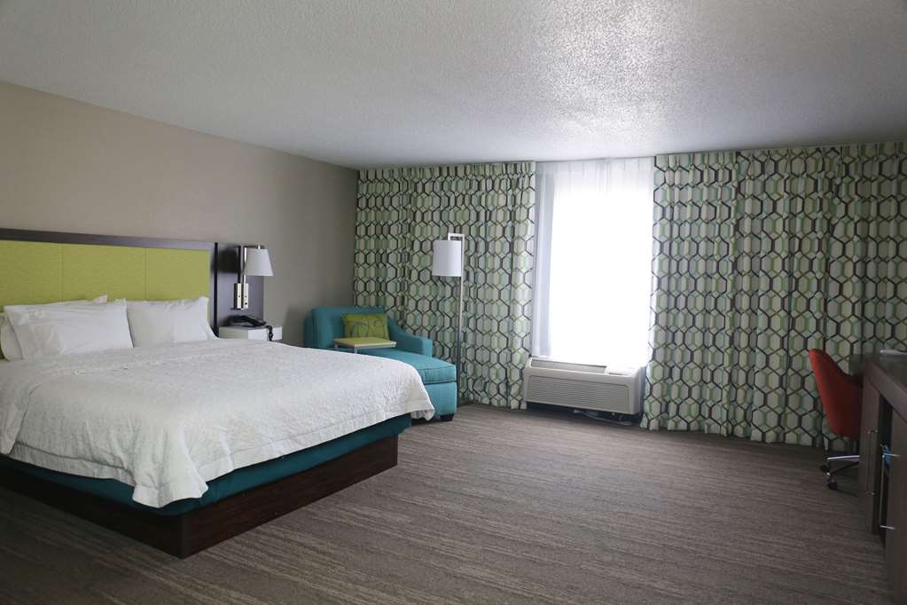 Hampton Inn Sumter photo 2