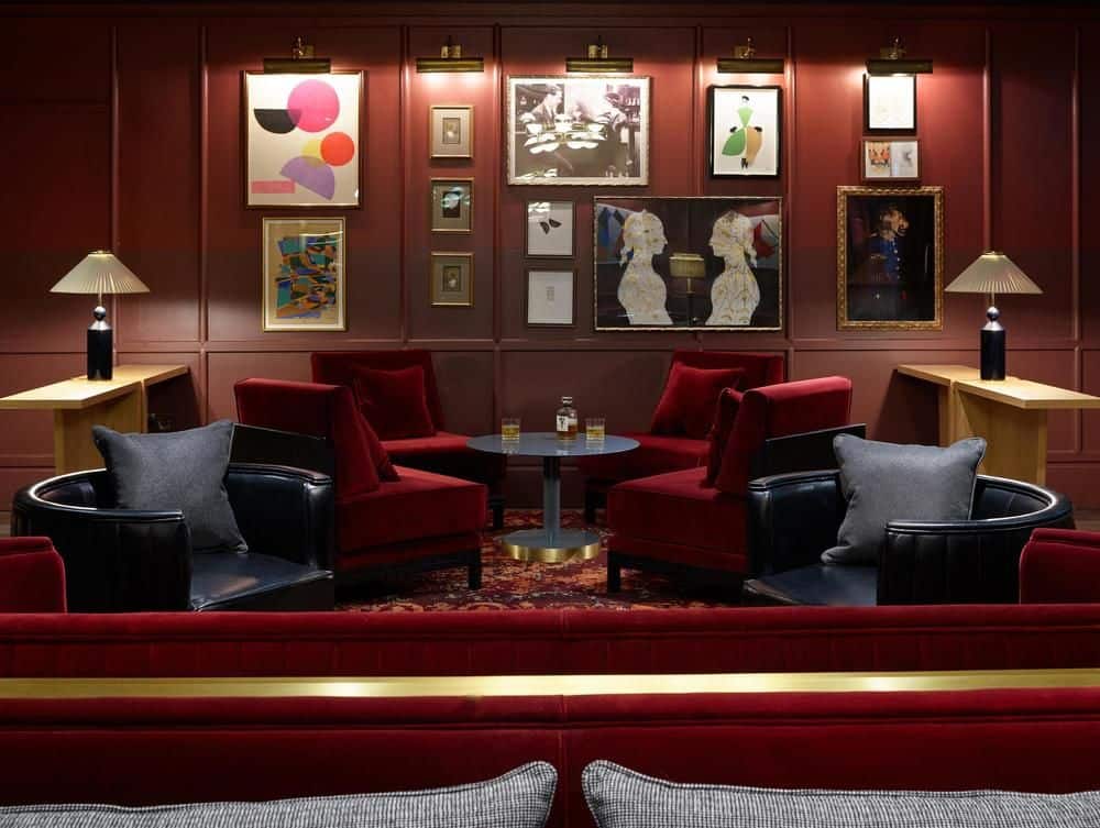 The Trafalgar St. James London, Curio Collection by Hilton photo 2