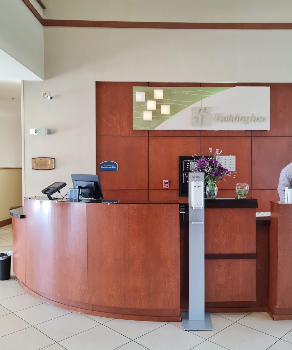Holiday Inn Aurora North- Naperville, an IHG Hotel photo 3