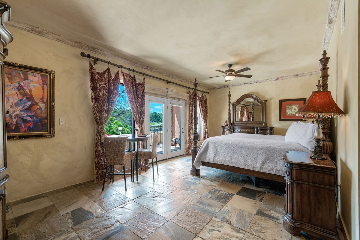 Blanco Riverside Getaway Villas photo 2