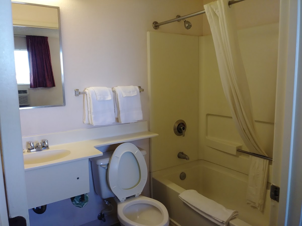 InTown Suites Extended Stay Albuquerque NM photo 3