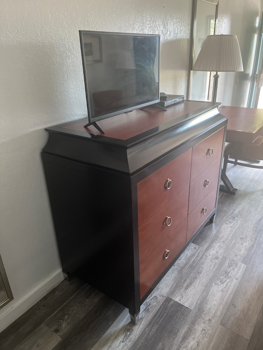 Bayou Inn & Suites | Hotel in Bayou La Batre photo 3