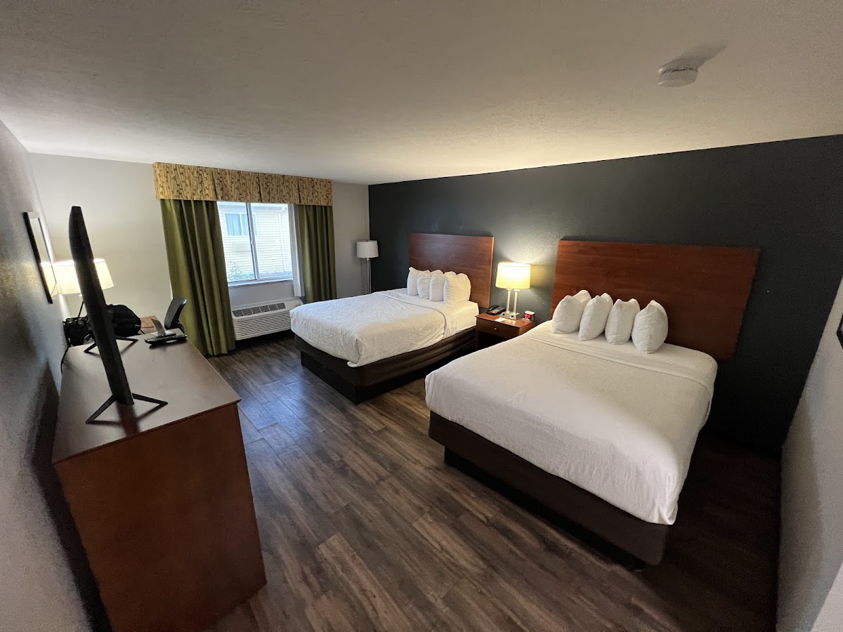 Greenfield Inn and Suites Elizabethtown KY I65 Exit 94
