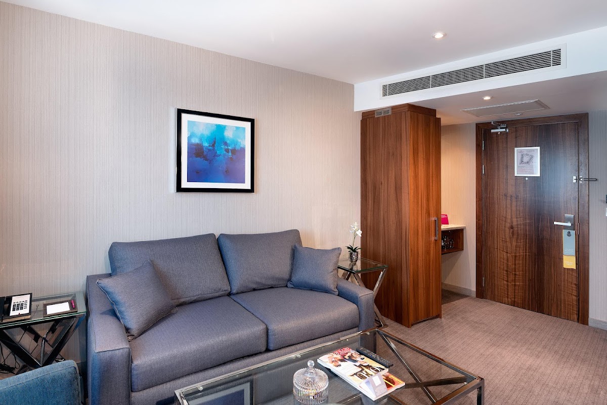 Crowne Plaza London Heathrow T4 by IHG photo 3
