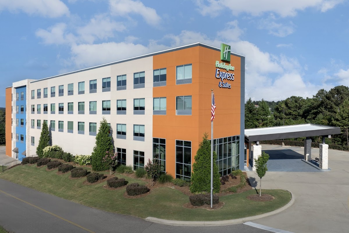 Holiday Inn Express & Suites Birmingham North - Fultondale by IHG