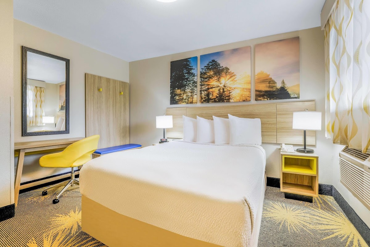 Days Inn by Wyndham Cortez photo 2