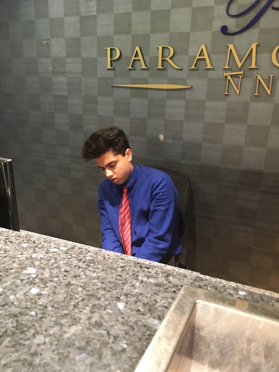 Paramount Inn photo 2