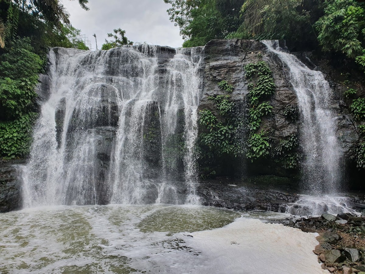 Hinulugang Taktak Protected Landscape