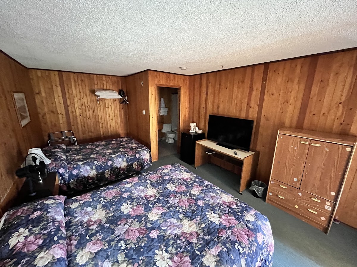Glacier View Inn photo 2