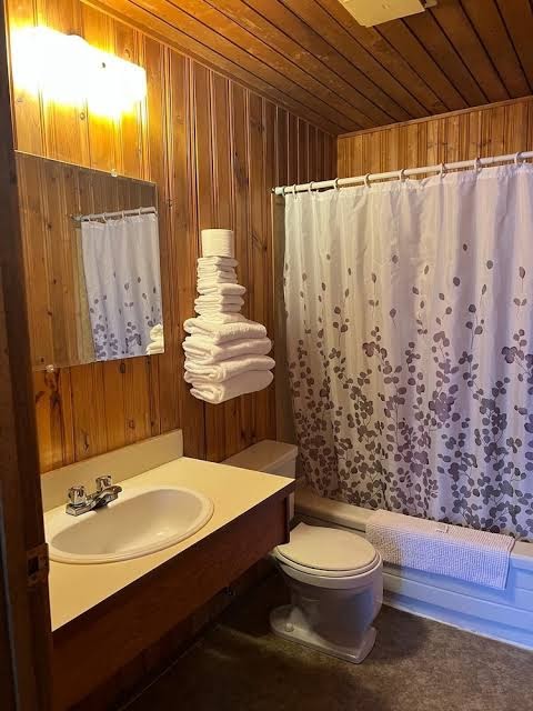Glacier View Inn photo 3