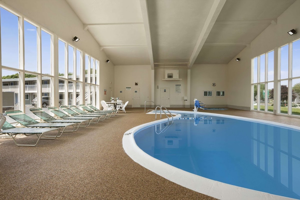 Days Inn by Wyndham West Yarmouth/Hyannis Cape Cod Area photo 3