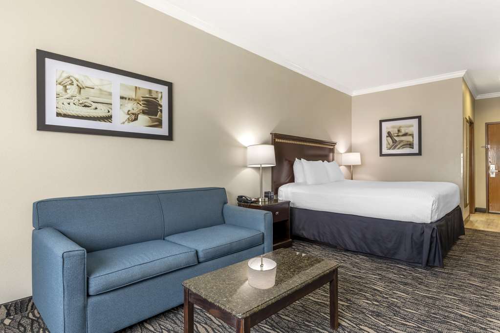 Best Western Plus Lake Worth Inn & Suites photo 2
