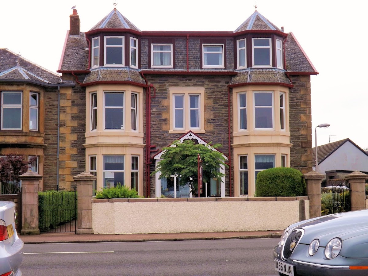 The Cedars Guest House photo 2