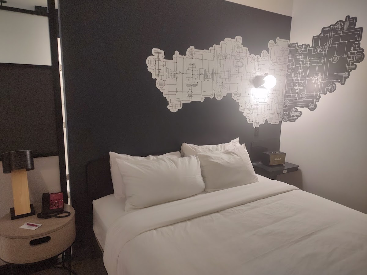 Aloft Glendale at Westgate photo 2